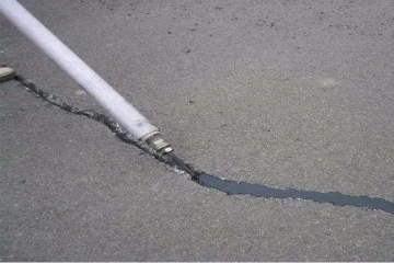 使用混凝土路面修補劑可以處理混凝土路面紋裂嗎？